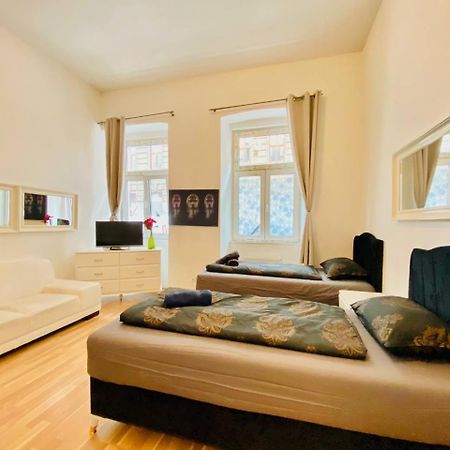 Cozy Studio Lg Apartment Vienna Exterior photo